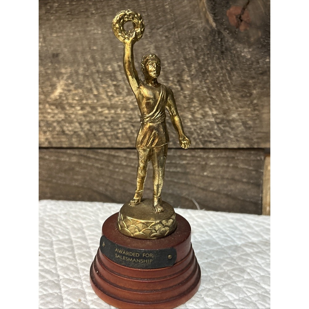 DODGE TROPHY / TROPHIES  6" Wood and‎ Metal Salesmanship Award w/ Wreath – 1950s